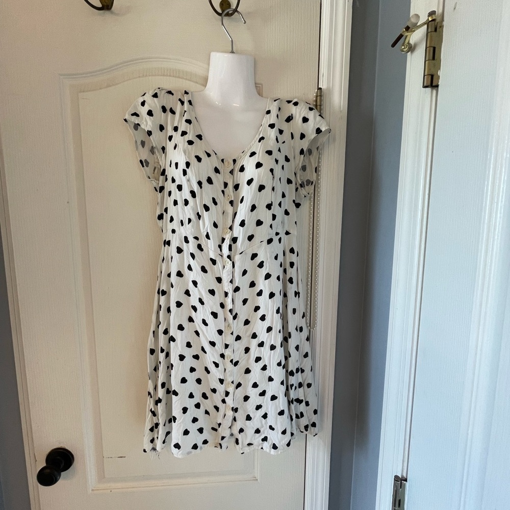 Size L by No Boundaries